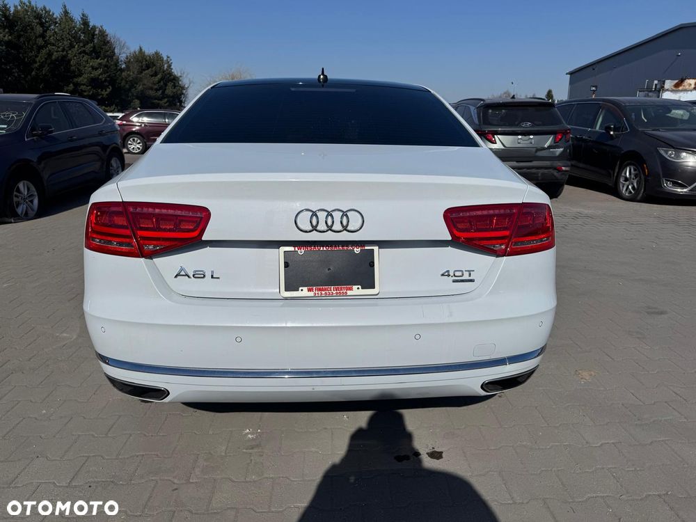 Audi A8 - 6