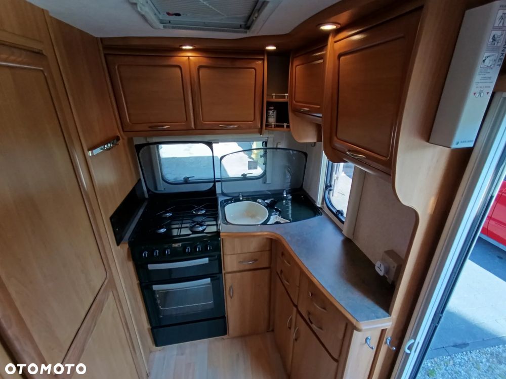 SWIFT Corniche - 13