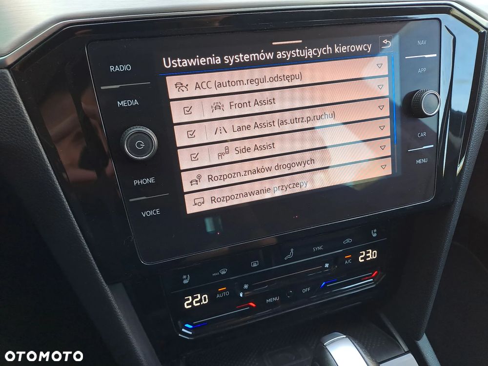 Volkswagen Passat 2.0 TSI Elegance DSG - 28
