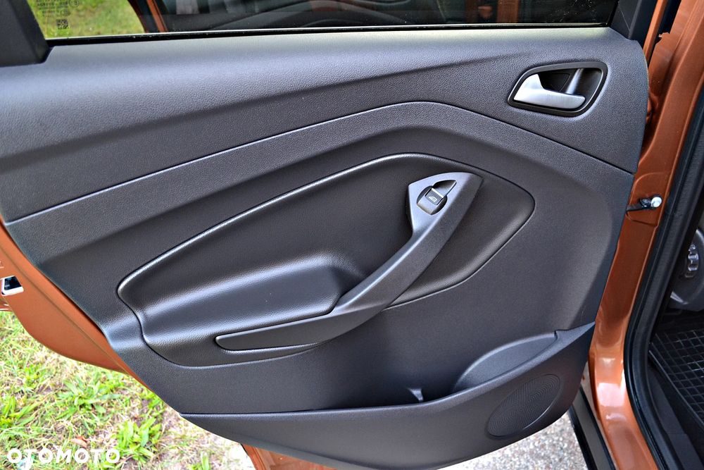 Ford Kuga 1.5 EcoBoost 4x4 Titanium - 29