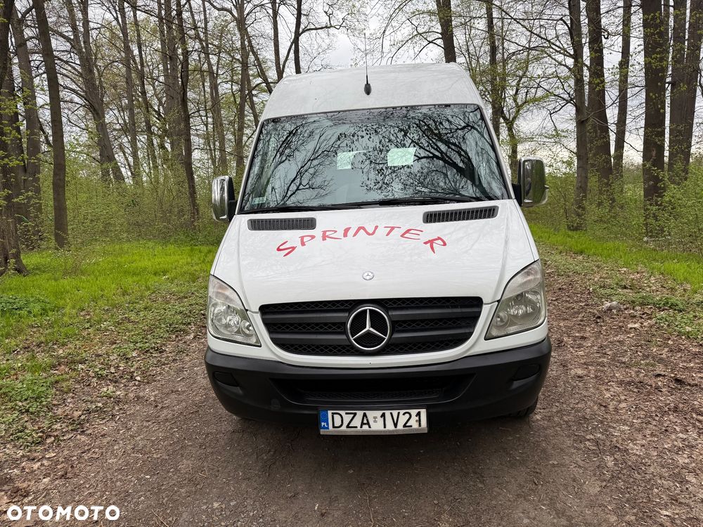 Mercedes-Benz Sprinter - 4