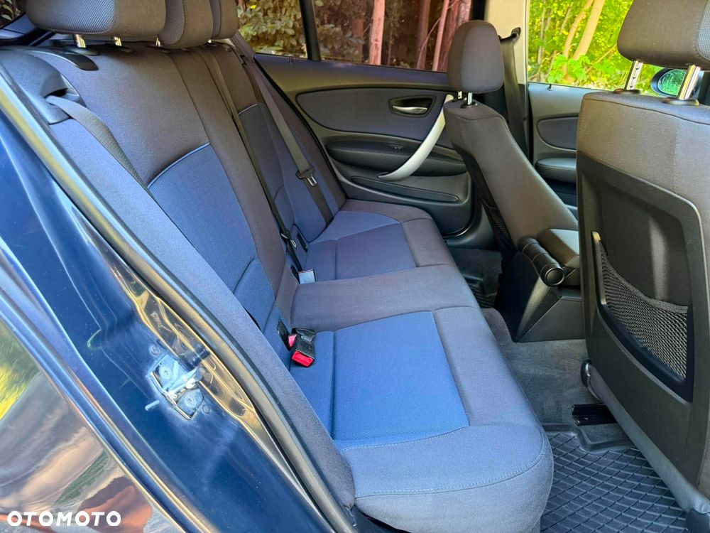 BMW Seria 1 116i - 27