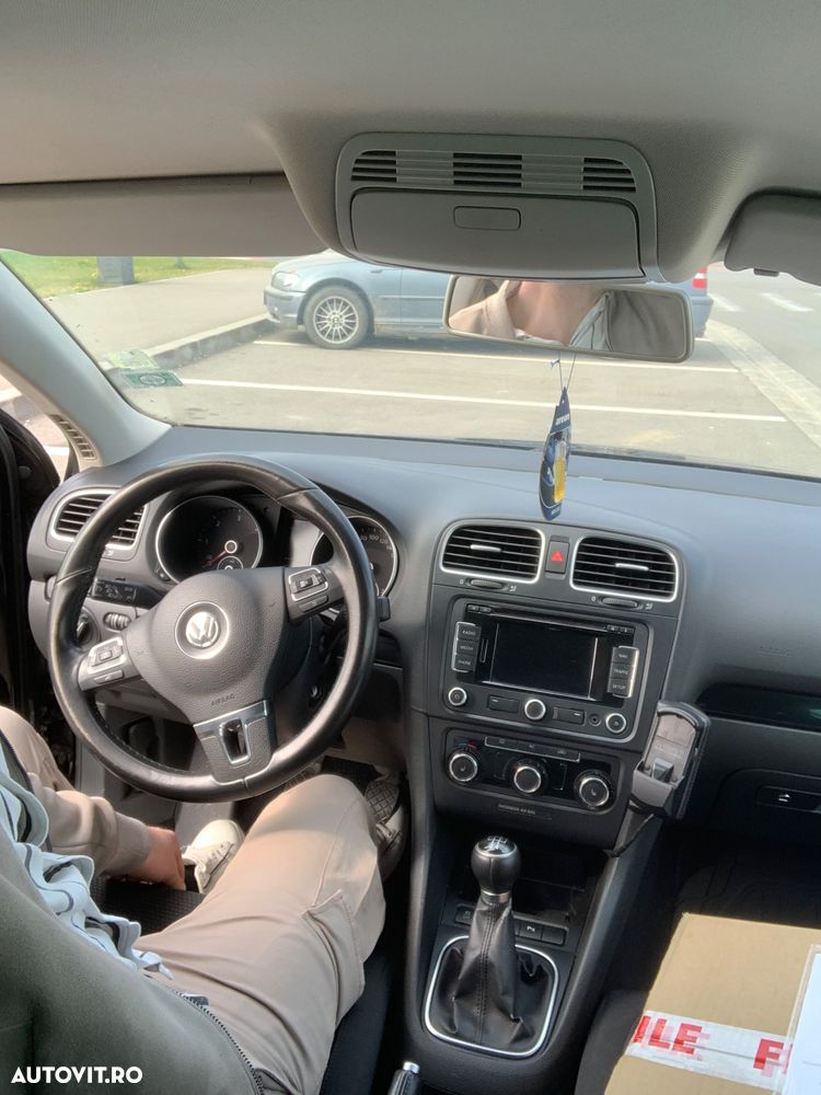 Volkswagen Golf 1.6 TDI DPF BlueMotion - 21