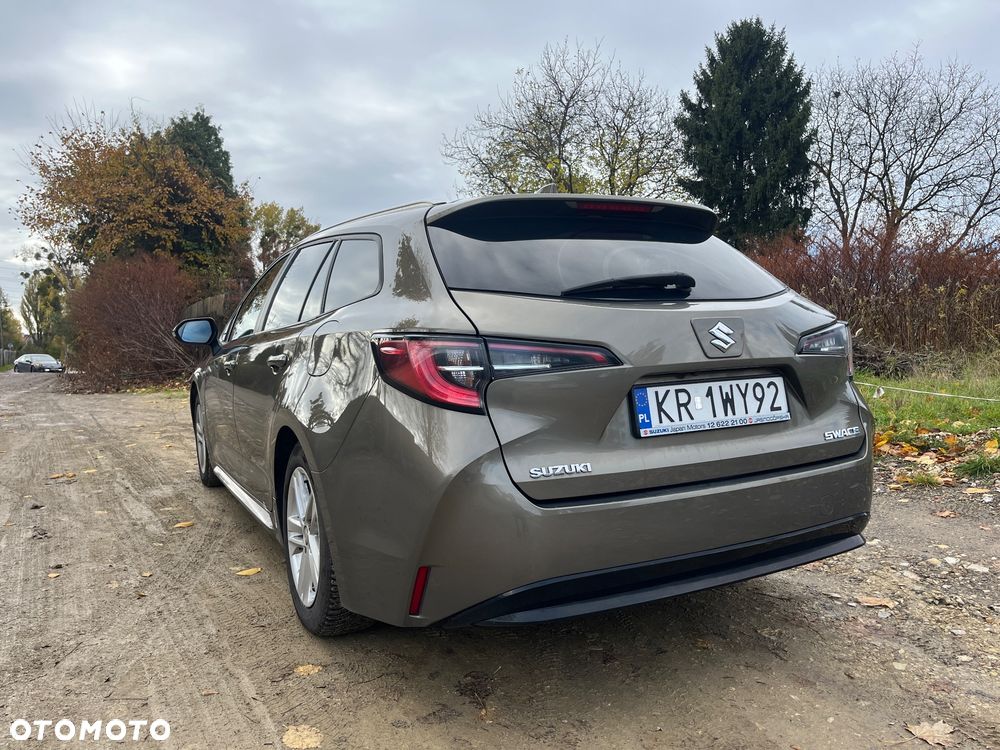 Suzuki Swace 1.8 Hybrid Elegance CVT - 6