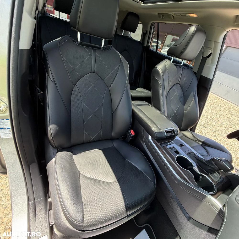 Toyota Highlander 2.5 L Dynamic Force 248CP Luxury Metallic - 21