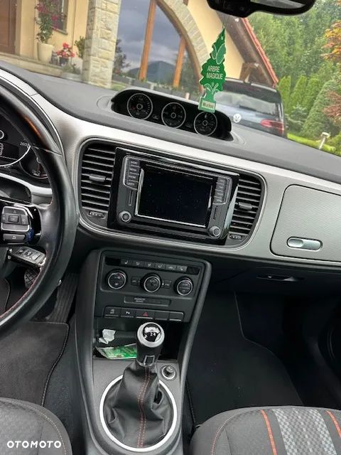 Volkswagen Beetle The Cabriolet 2.0 TDI BlueMotion Technology Club - 23