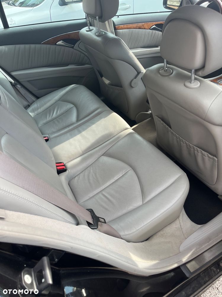 Mercedes-Benz Klasa E 280 4-Matic Avantgarde - 15