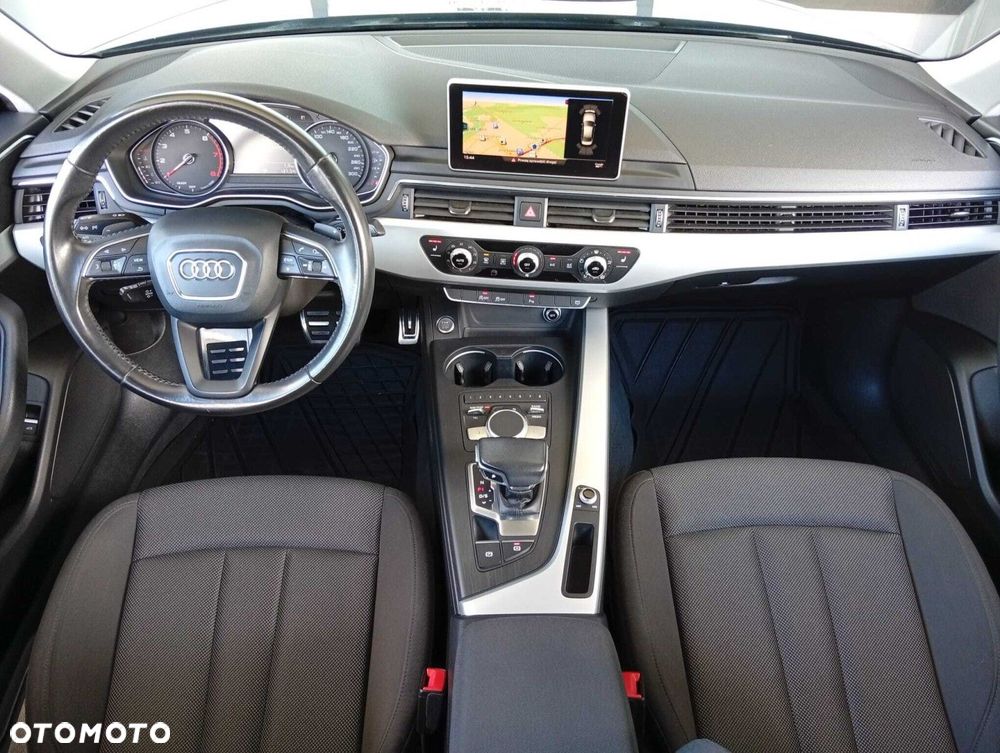 Audi A4 Limousine - 14