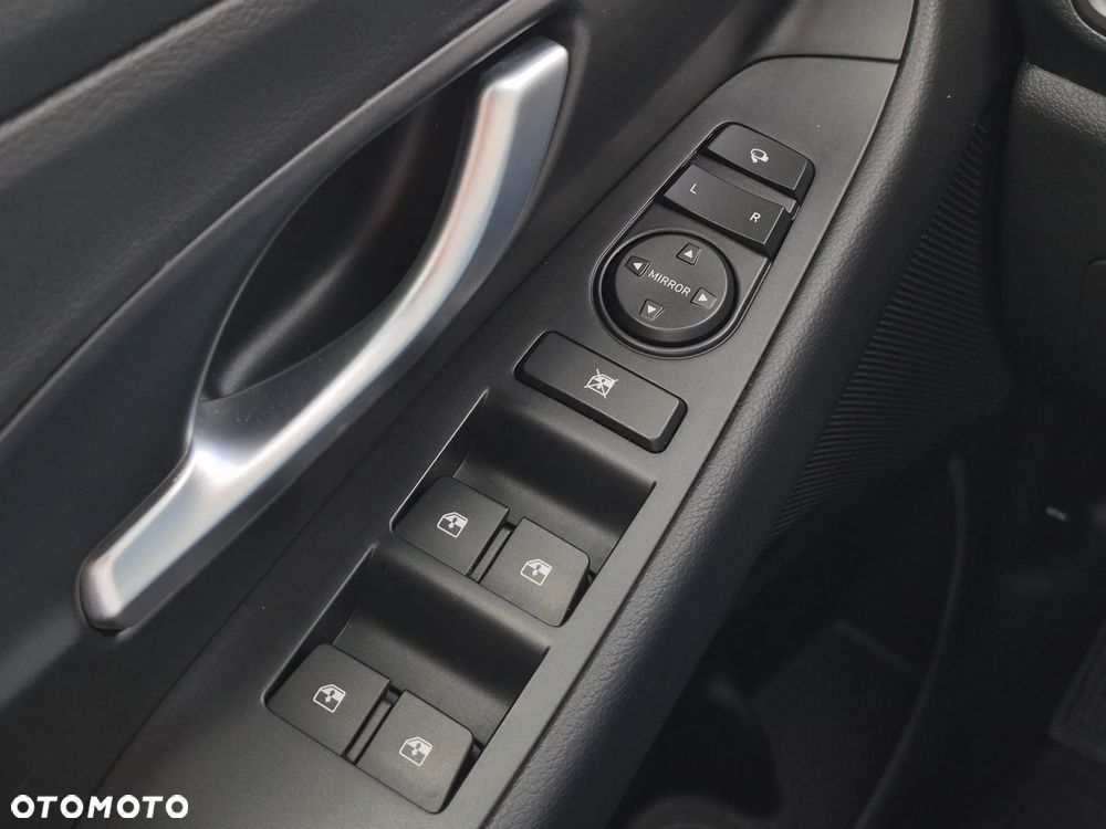 Hyundai i30 1.5 T-GDI 48V Smart - 32