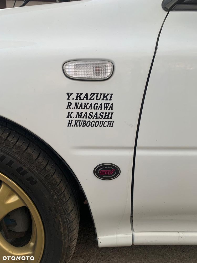 Subaru Impreza 2.0 GT - 13