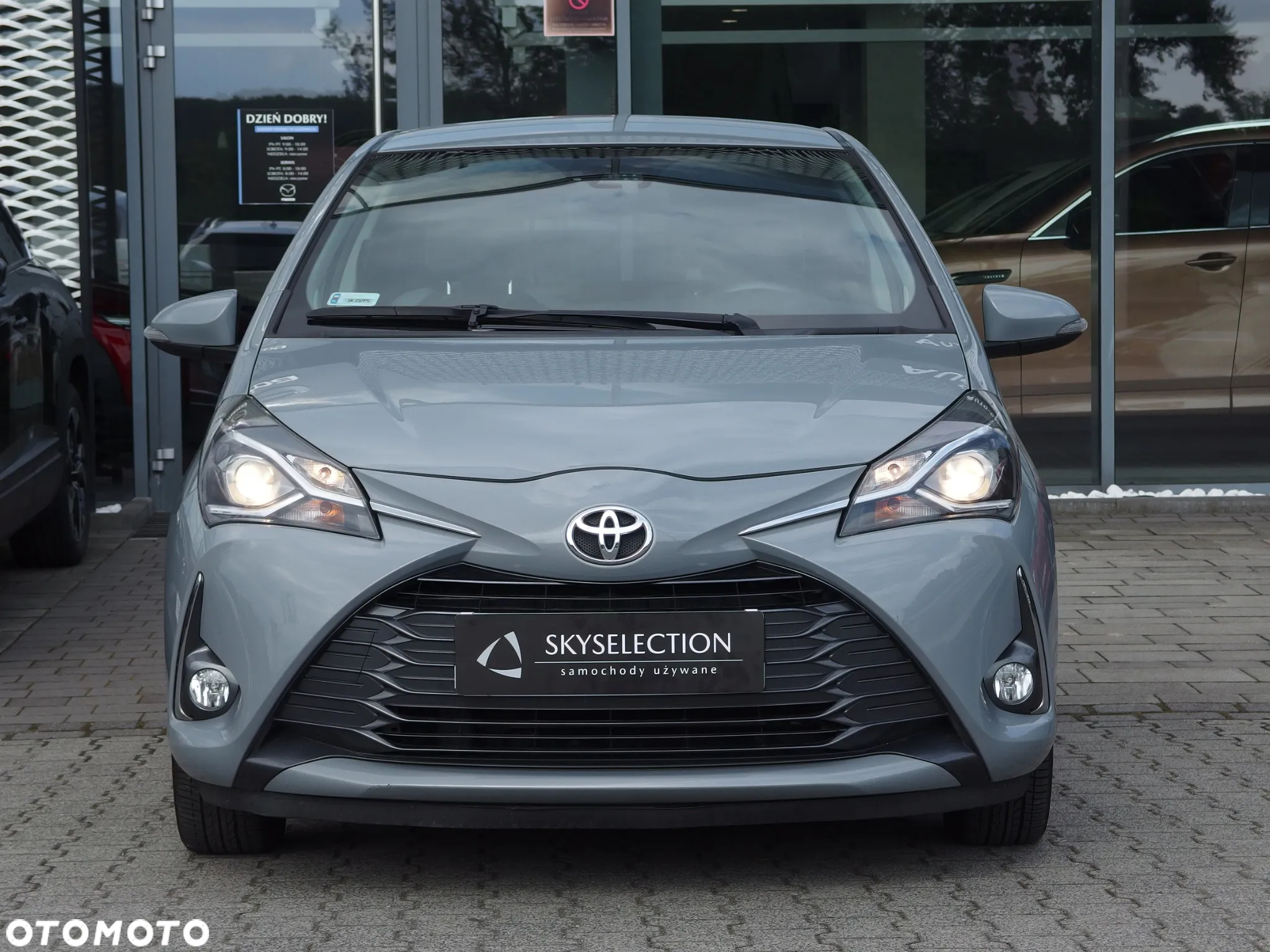 Toyota Yaris 1.5 20th Anniversary - 4