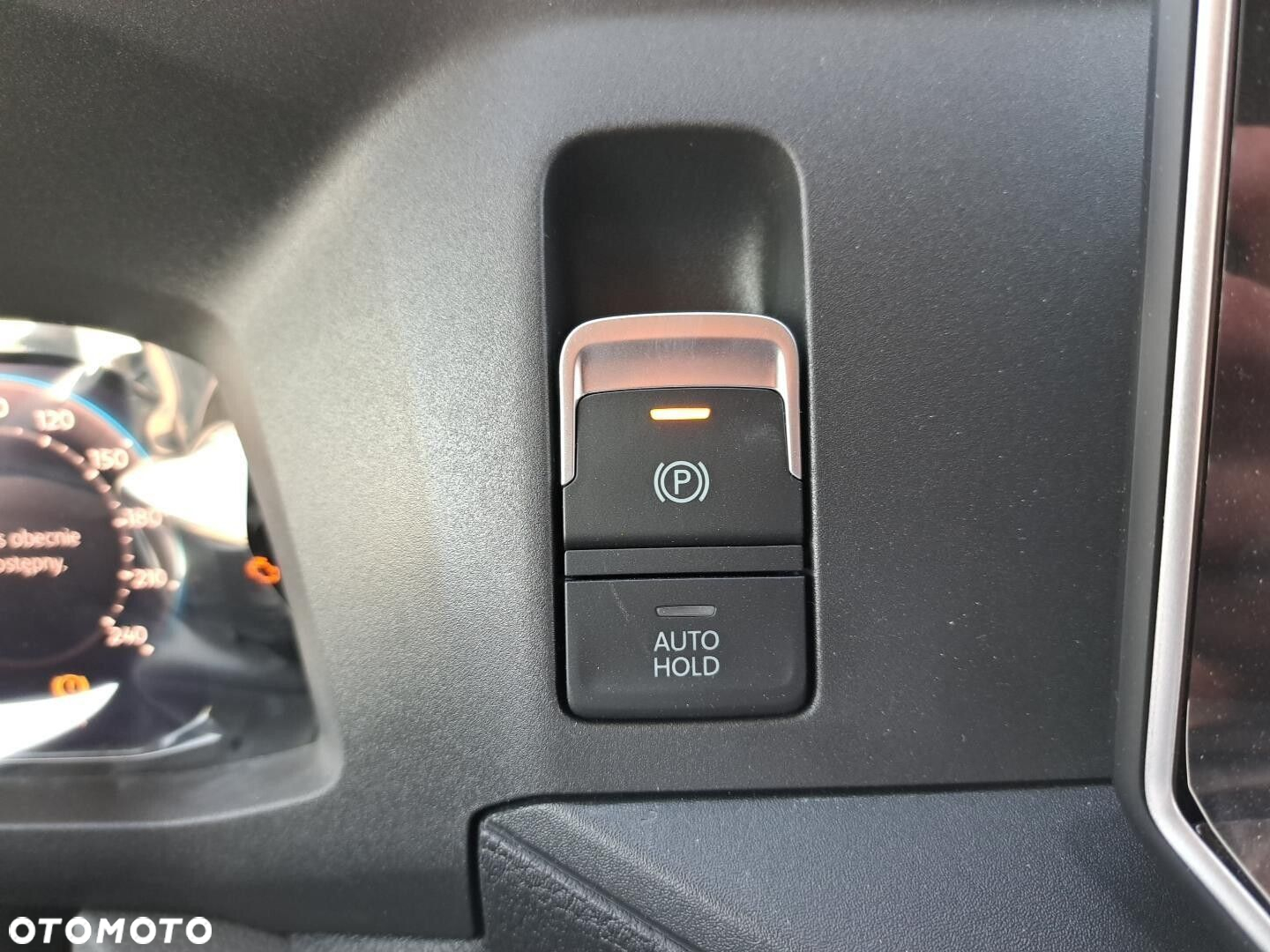 Volkswagen Crafter 35 furgon 140KM 3640 - 26