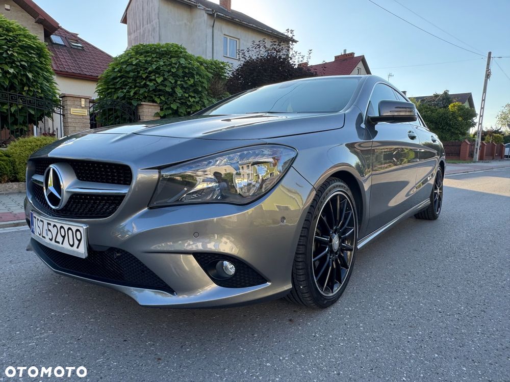 Mercedes-Benz CLA 180 - 1