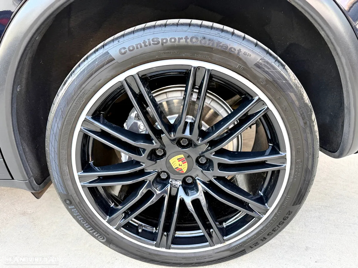 Porsche Cayenne Platinum Edition - 52