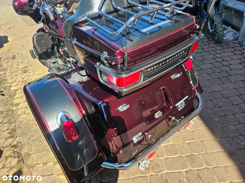 Harley-Davidson FLH Electra Glide - 13