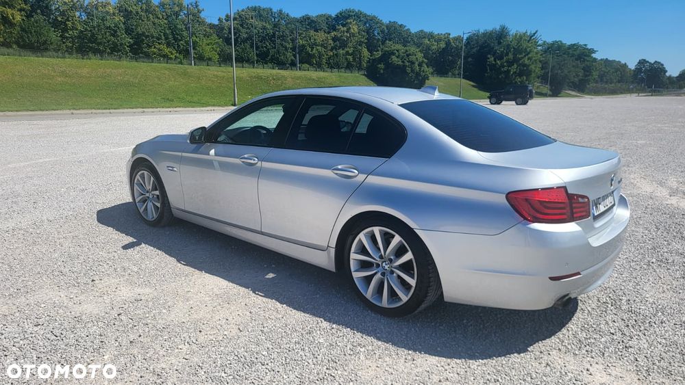 BMW Seria 5 535i - 8