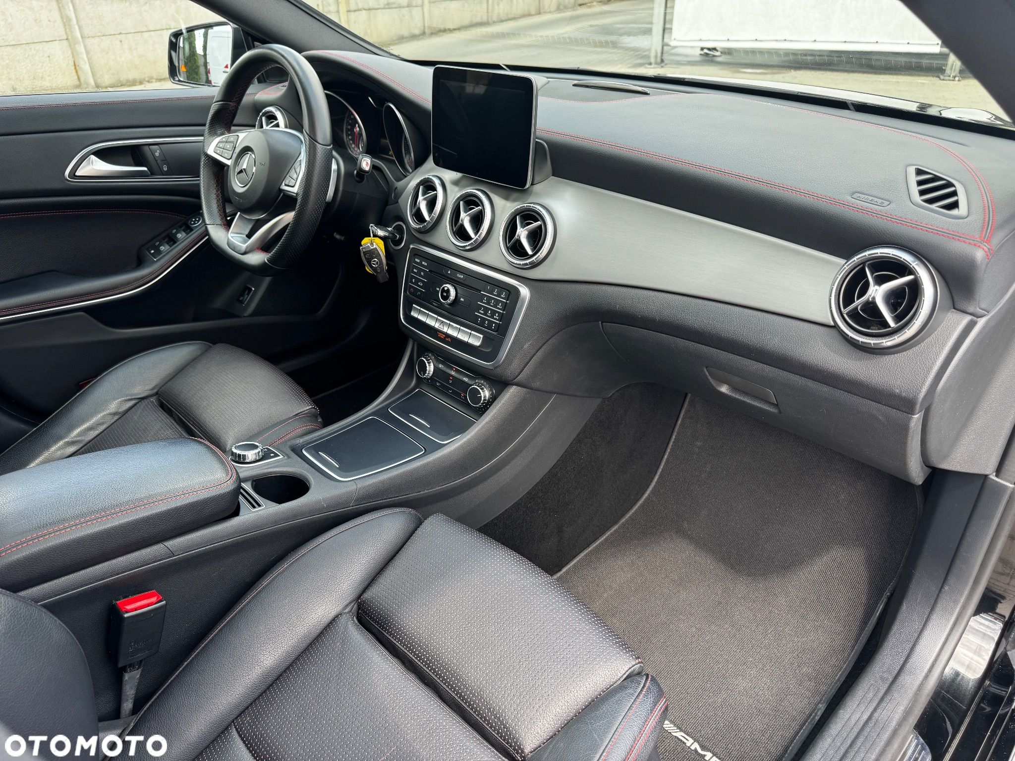 Mercedes-Benz CLA Shooting Brake 200 d 7G-DCT AMG Line - 12