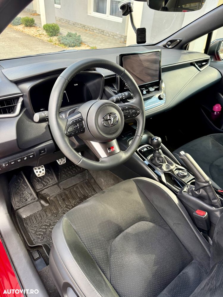 Toyota Corolla GR - 10