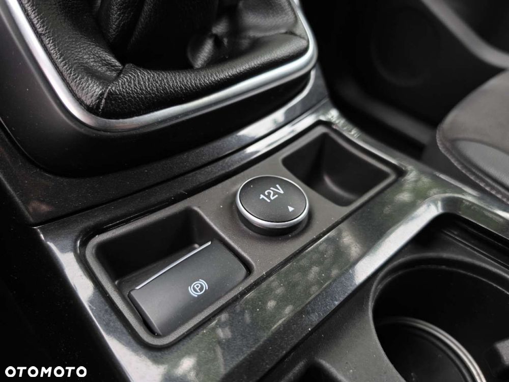 Ford Kuga - 32
