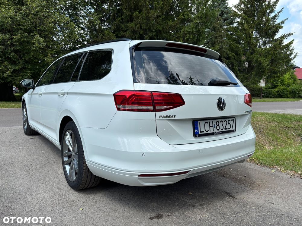 Volkswagen Passat Variant 2.0 TDI DSG (BlueMotion Technology) Highline - 12