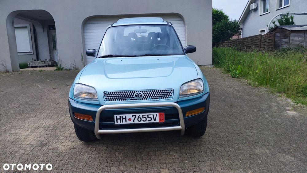 Toyota RAV4 2.0 GLi - 38