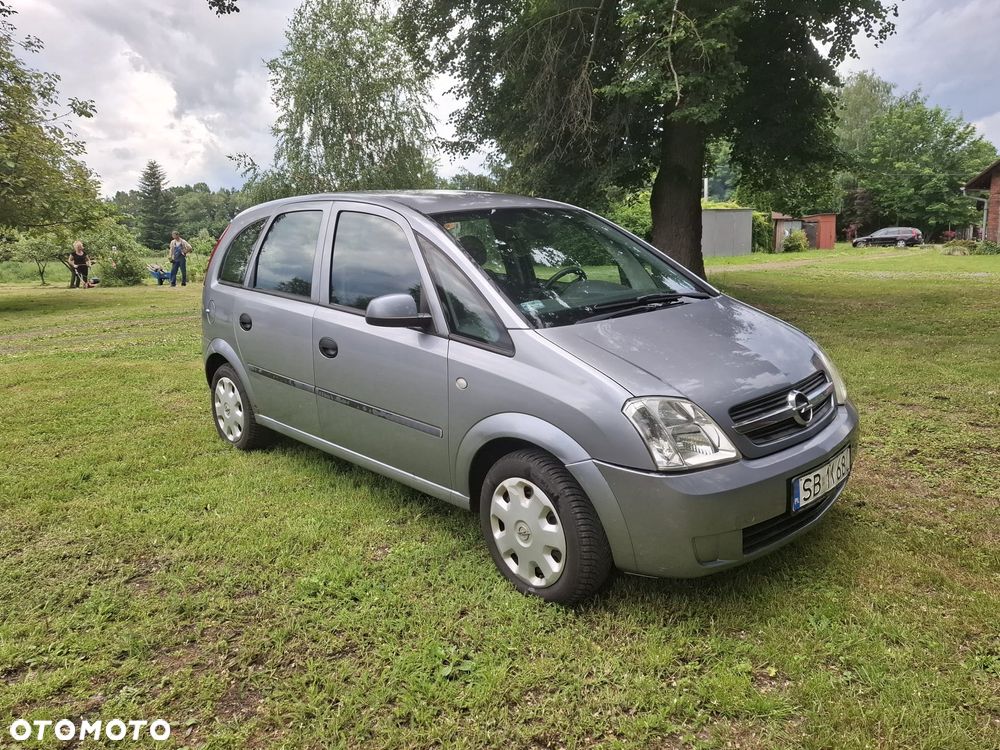Opel Meriva 1.6 16V Essentia Easytronic - 1