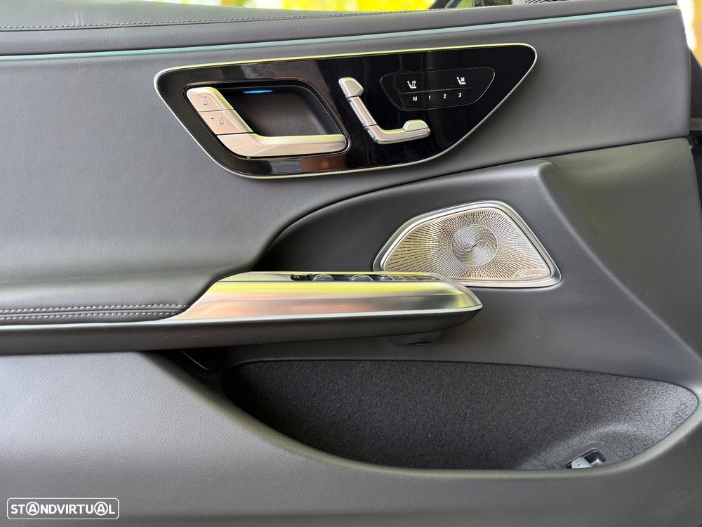 Mercedes-Benz E 53 AMG Hybrid 4Matic+ - 14