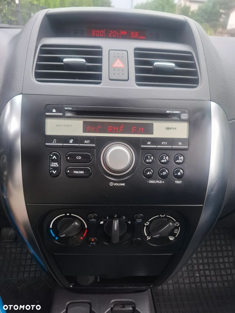 Suzuki SX4 1.6 GLX / Comfort - 31