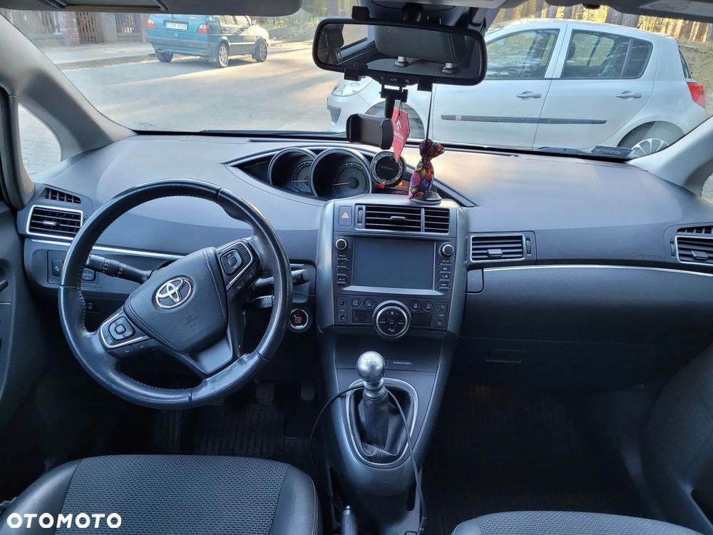 Toyota Verso - 4