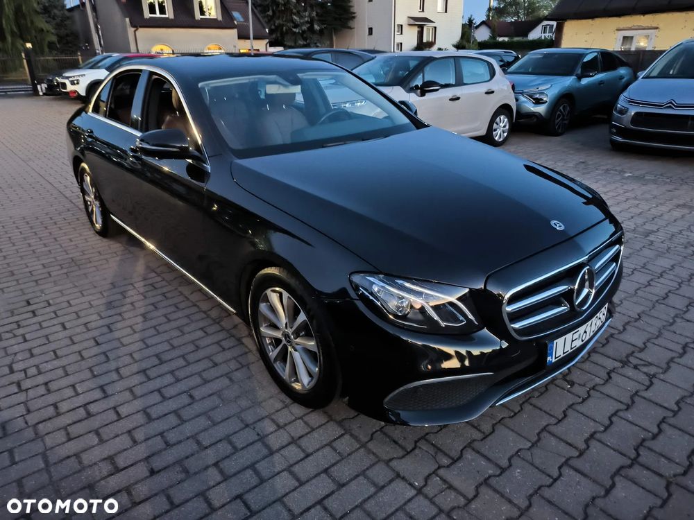 Mercedes-Benz Klasa E 200 d 9G-TRONIC - 40