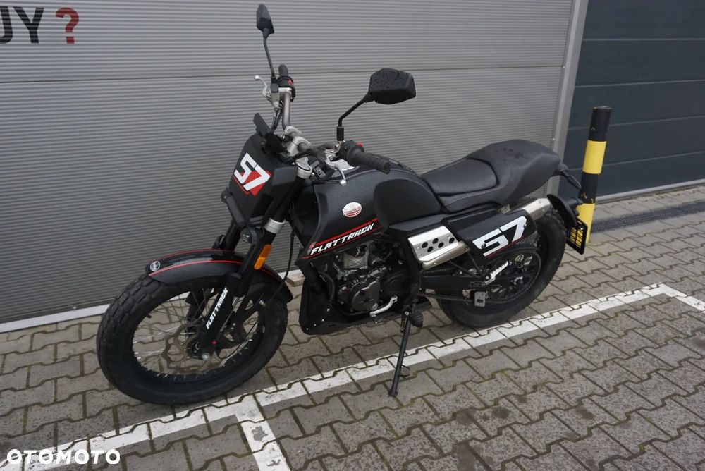 Mondial HPS 125 - 11