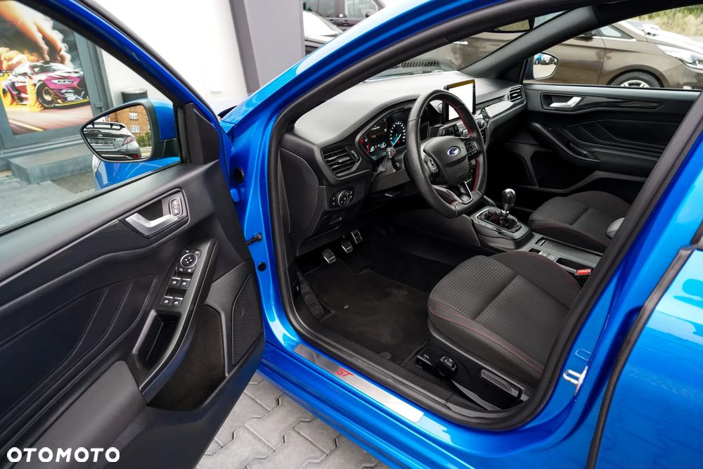 Ford Focus - 21