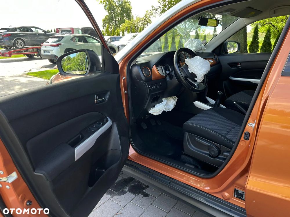 Suzuki Vitara - 11
