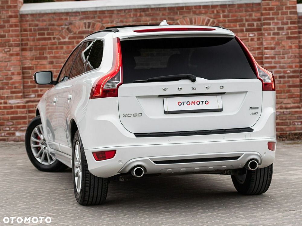Volvo XC 60 D4 AWD Geartronic RDesign - 4