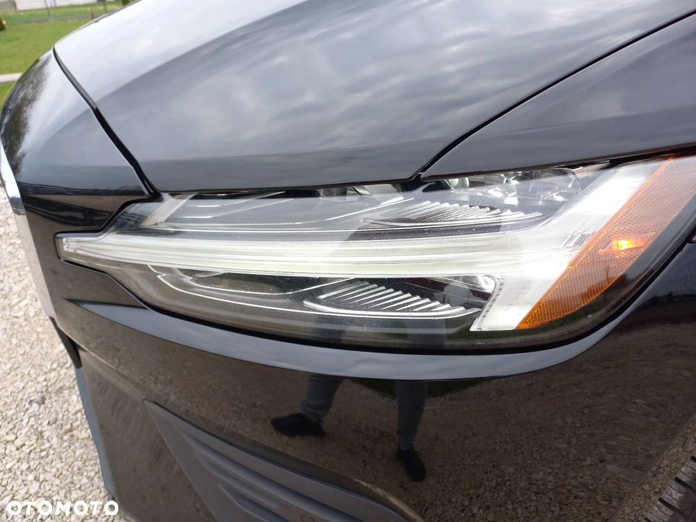 Volvo S60 T5 Momentum Pro - 11