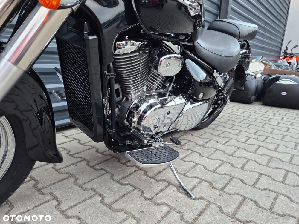 Suzuki Intruder - 15