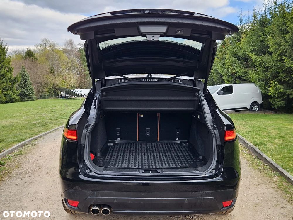 Jaguar F-Pace 2.0 i4D AWD Prestige - 11