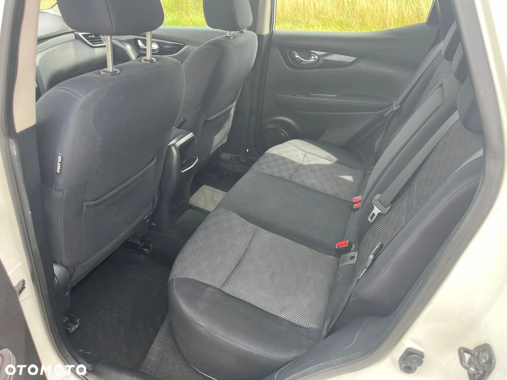 Nissan Qashqai 1.6 DCi Acenta EU6 - 13