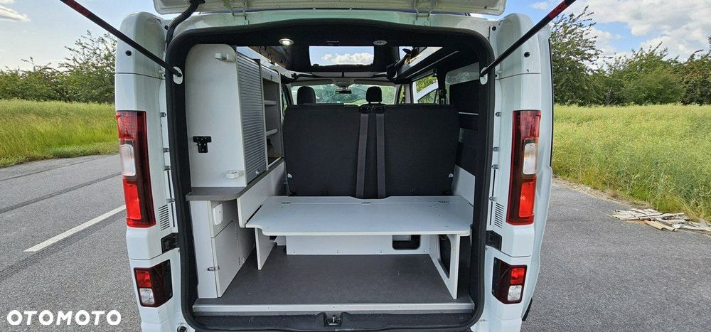 Renault Trafic - 12
