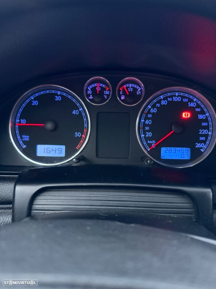 VW Passat Variant 1.9 TDi Trendline - 9