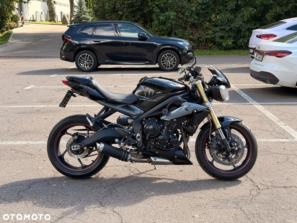 Triumph Street Triple - 7