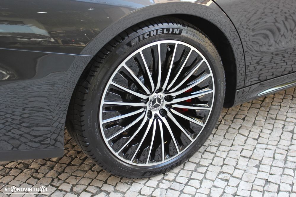 Mercedes-Benz E 300 de - 11