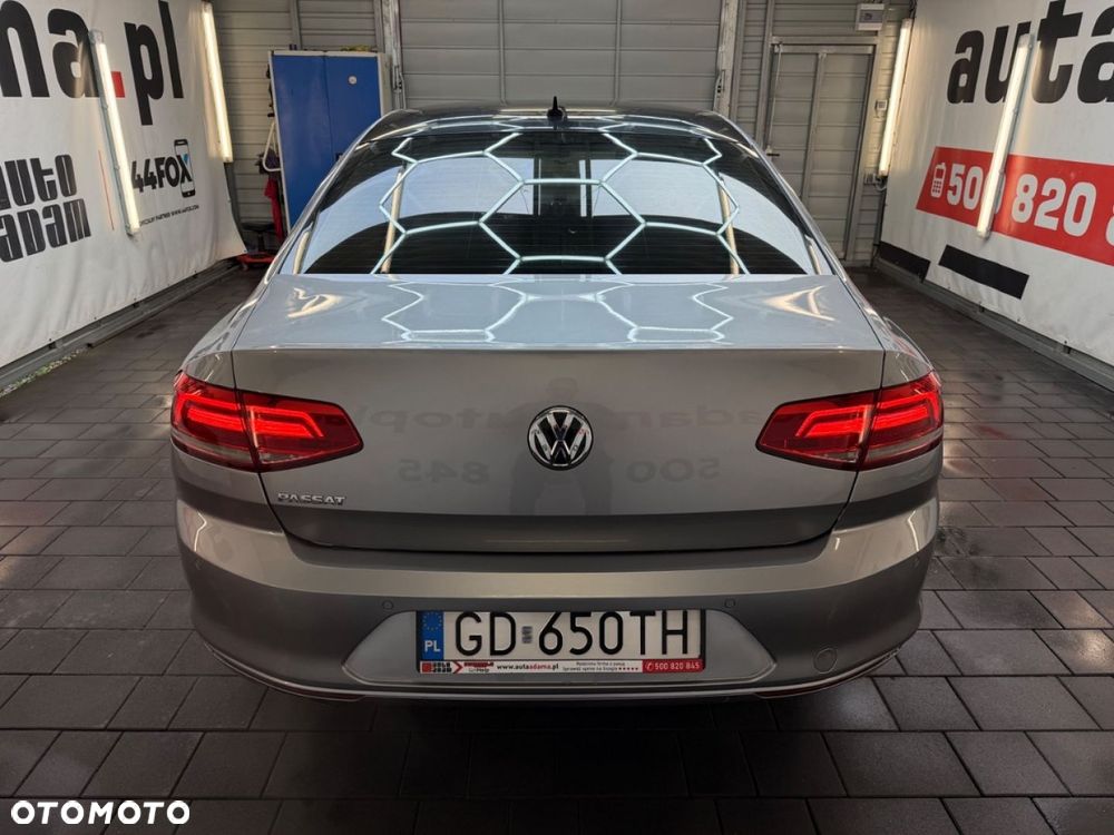 Volkswagen Passat - 7