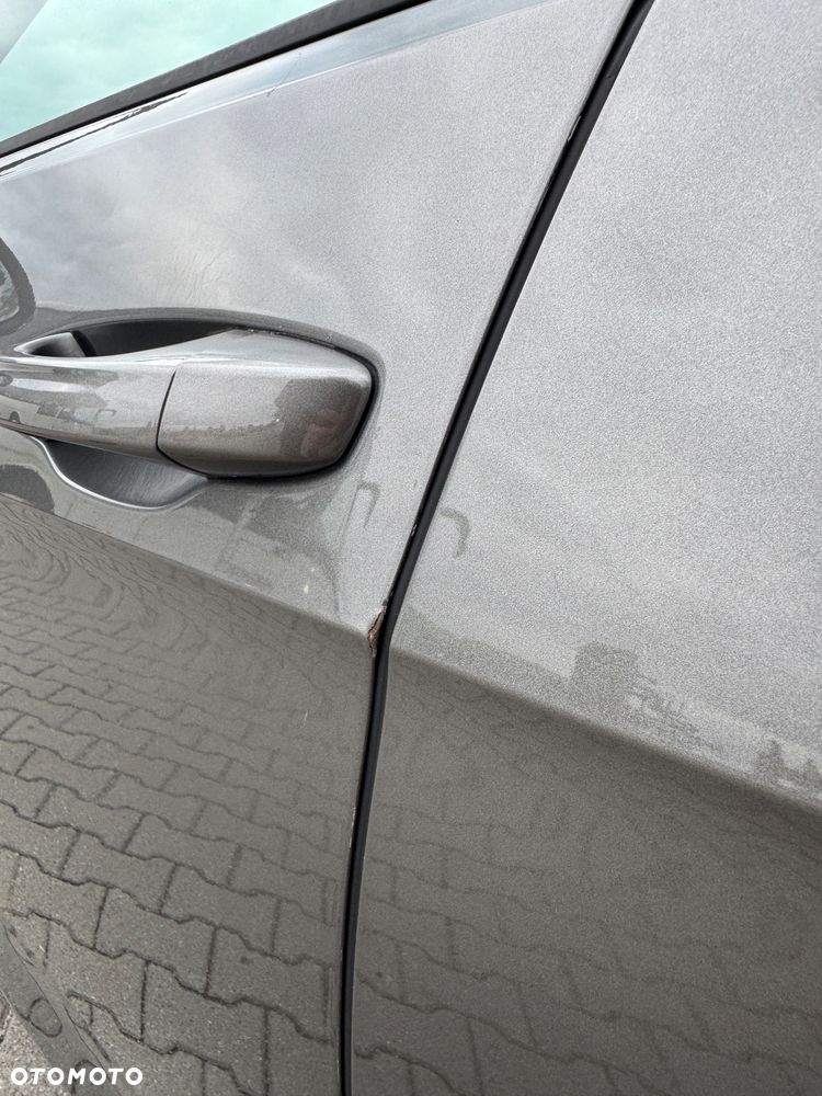 Volkswagen Golf 1.6 TDI BlueMot Comfortline - 21