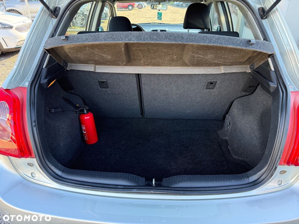 Toyota Auris 1.4 VVT-i Sol - 27