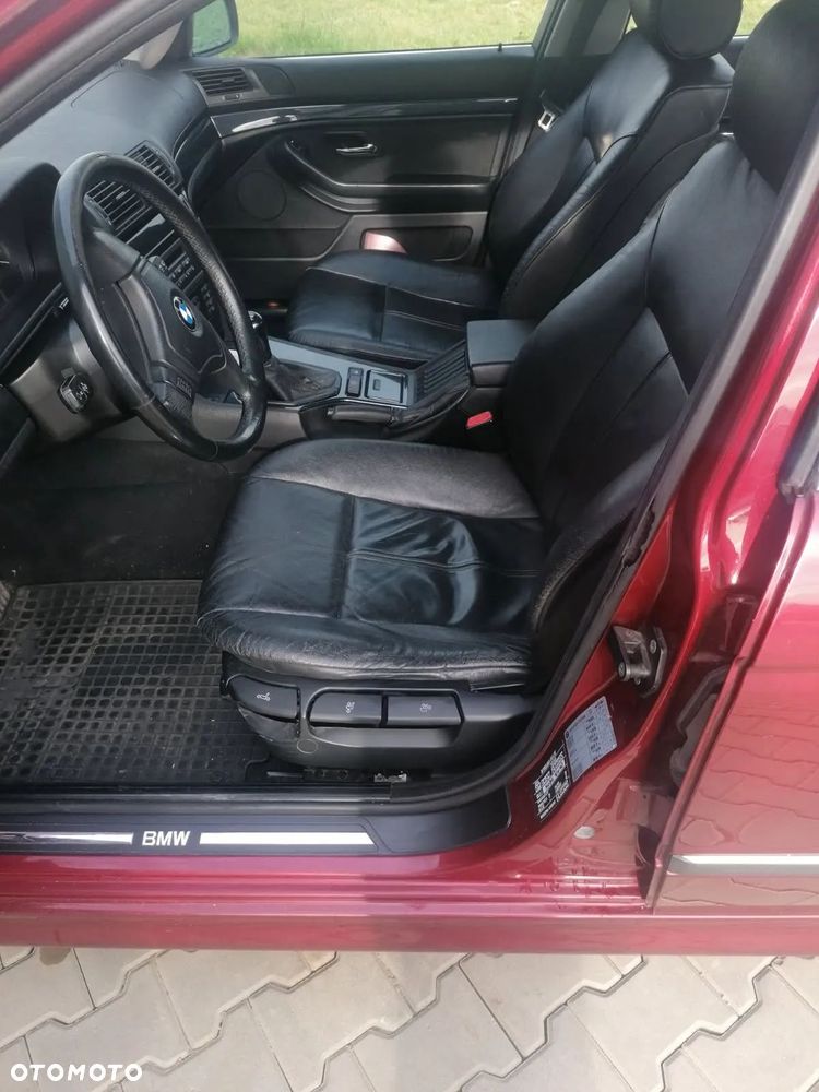 BMW Seria 5 520i - 6