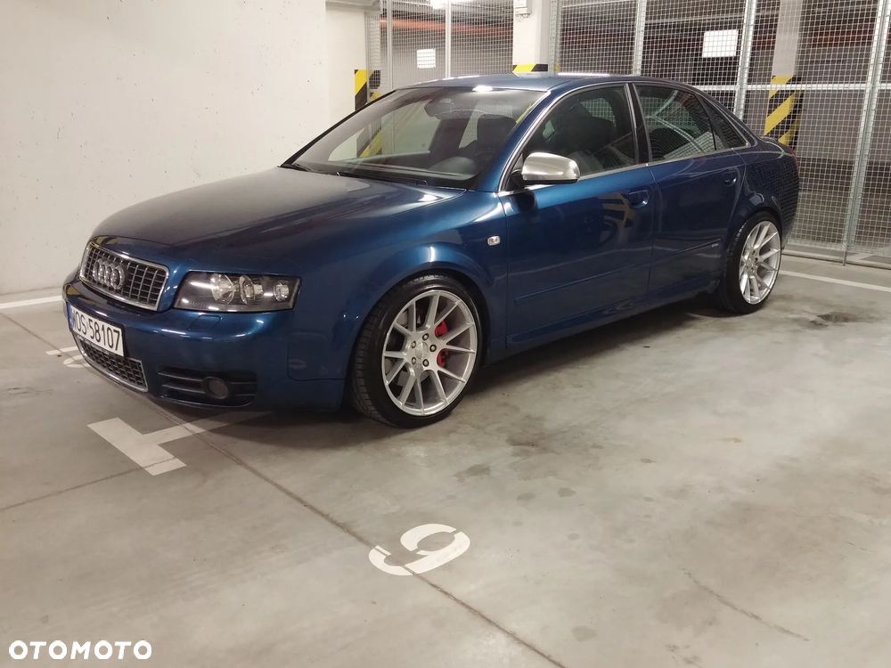 Audi A4 Limousine - 17