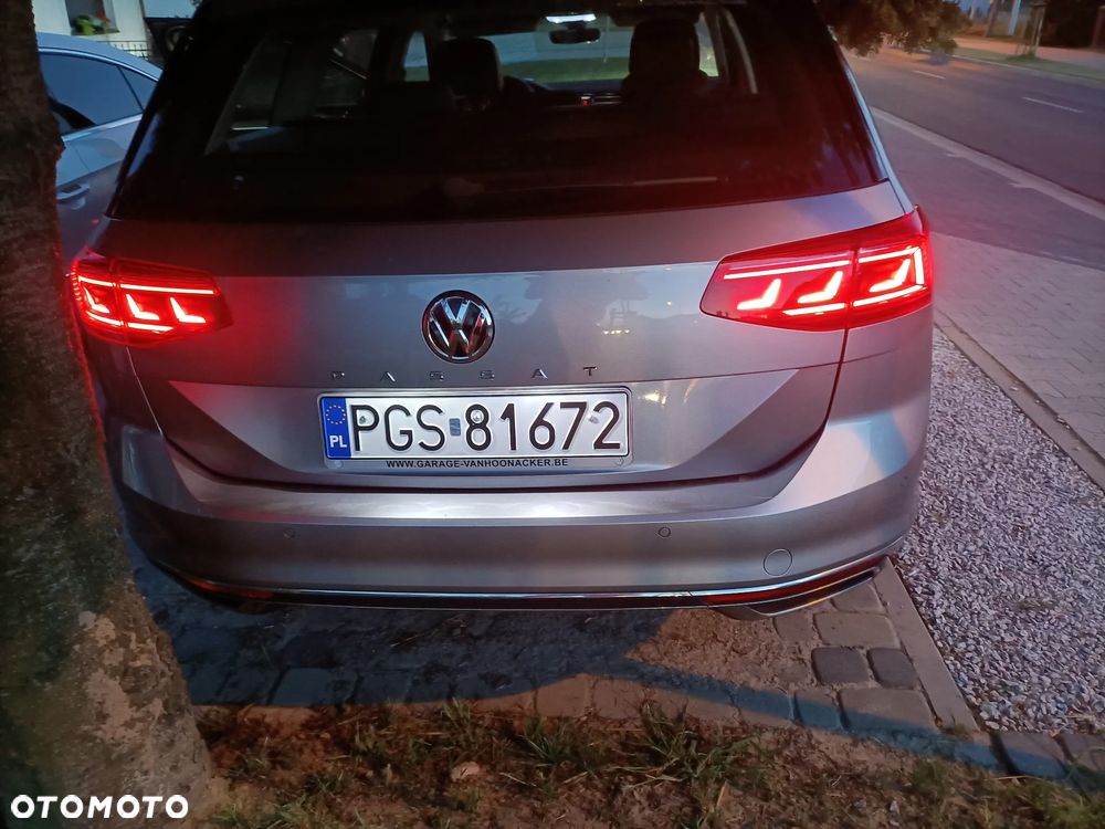 Volkswagen Passat 2.0 TDI SCR DSG Comfortline - 22