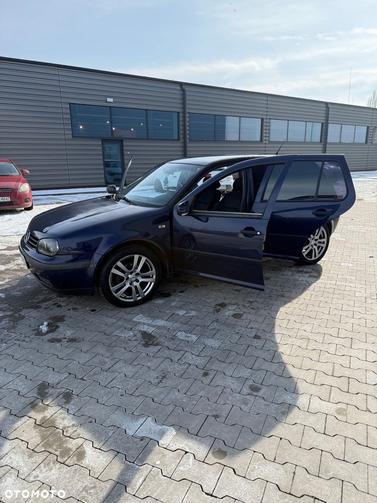 Volkswagen Golf - 16