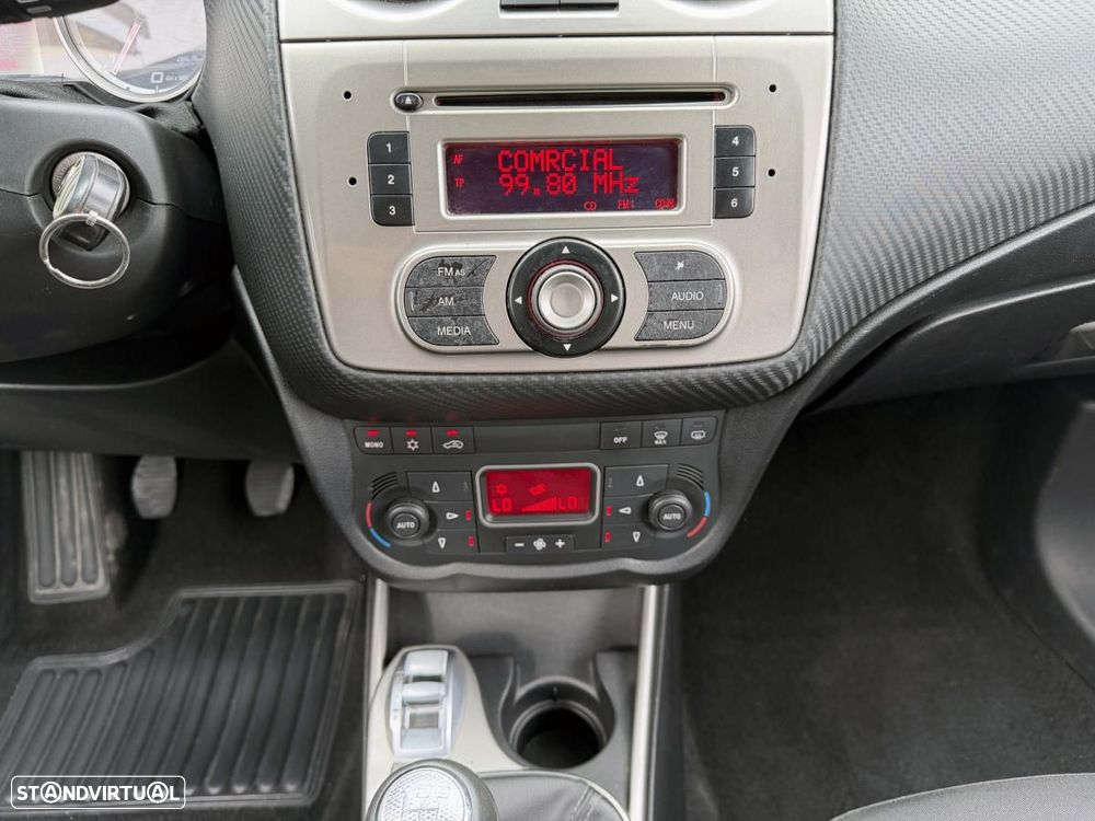 Alfa Romeo MiTo 1.3 JTD Distinctive - 33